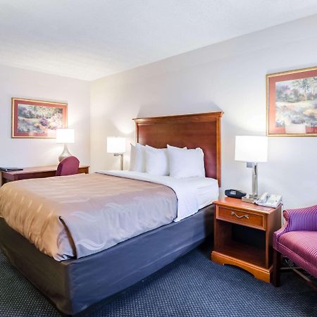 Quality Inn Lynchburg Near University Esterno foto