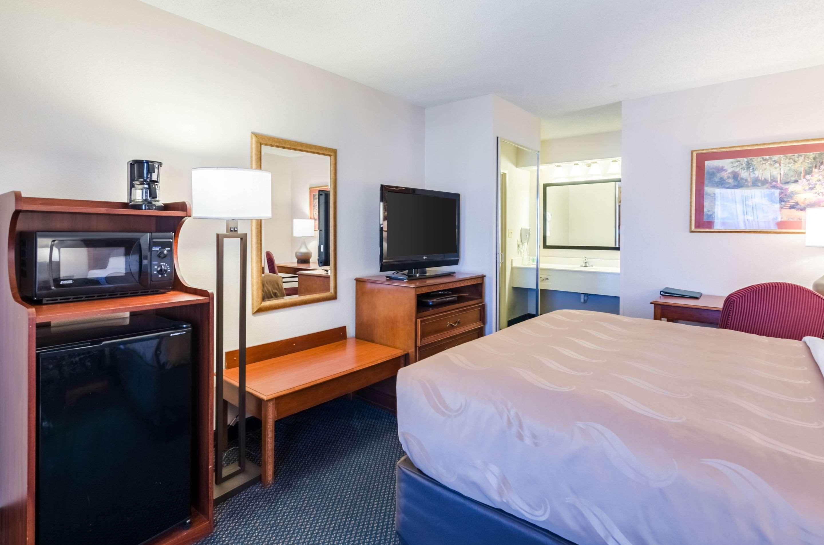 Quality Inn Lynchburg Near University Esterno foto